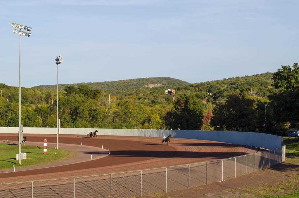 Mohegan Pennsylvania - Adults Only Wilkes-Barre Ανέσεις φωτογραφία