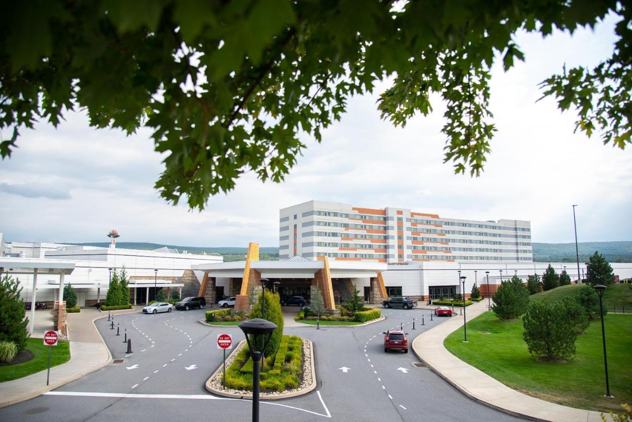 Mohegan Pennsylvania - Adults Only Wilkes-Barre Εξωτερικό φωτογραφία