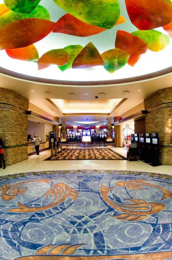 Mohegan Pennsylvania - Adults Only Wilkes-Barre Εξωτερικό φωτογραφία