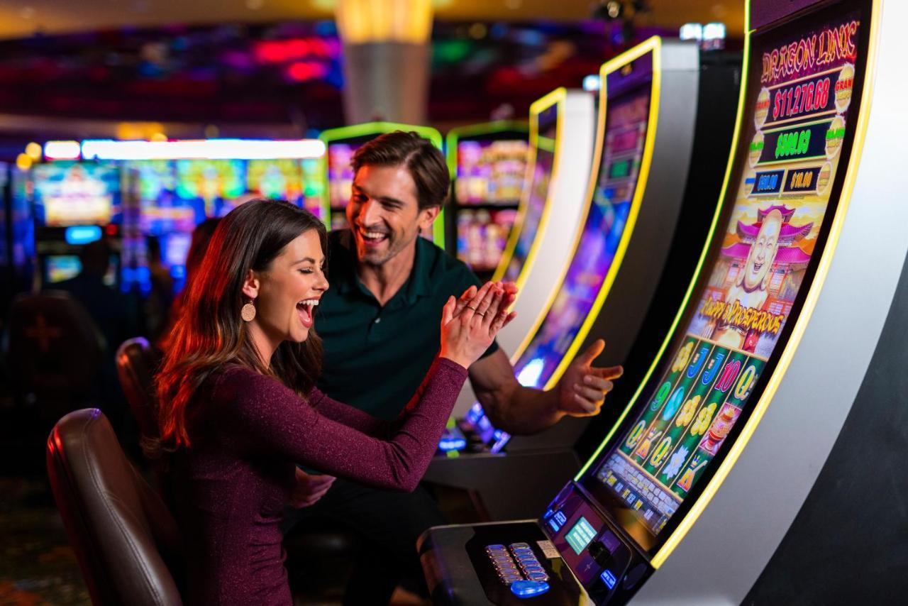 Mohegan Pennsylvania - Adults Only Wilkes-Barre Εξωτερικό φωτογραφία